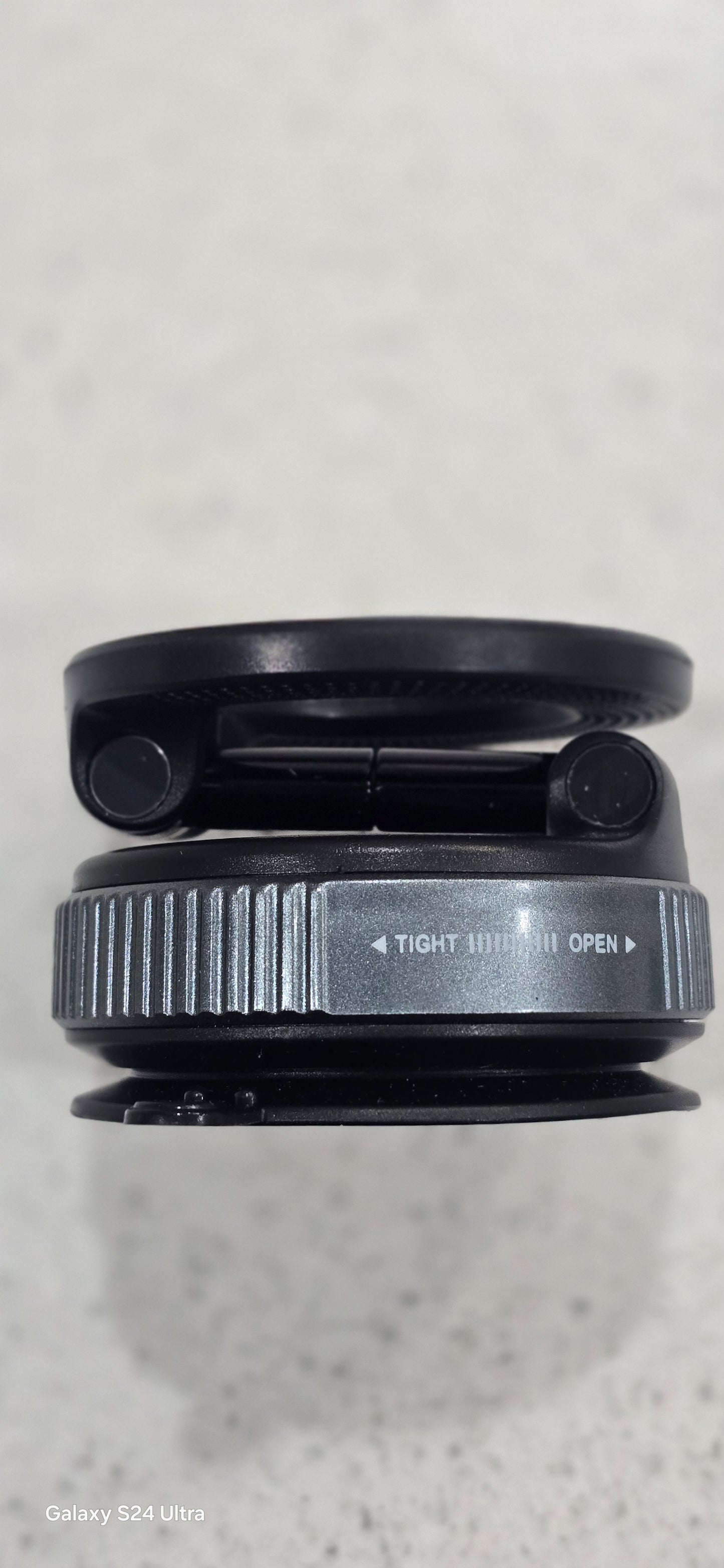 Military Grade Magnetic Car Phone Mount – Fits All Samsung, Apple & Android Phones